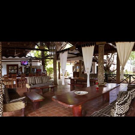 Mangro Hotel Diani Beach Extérieur photo