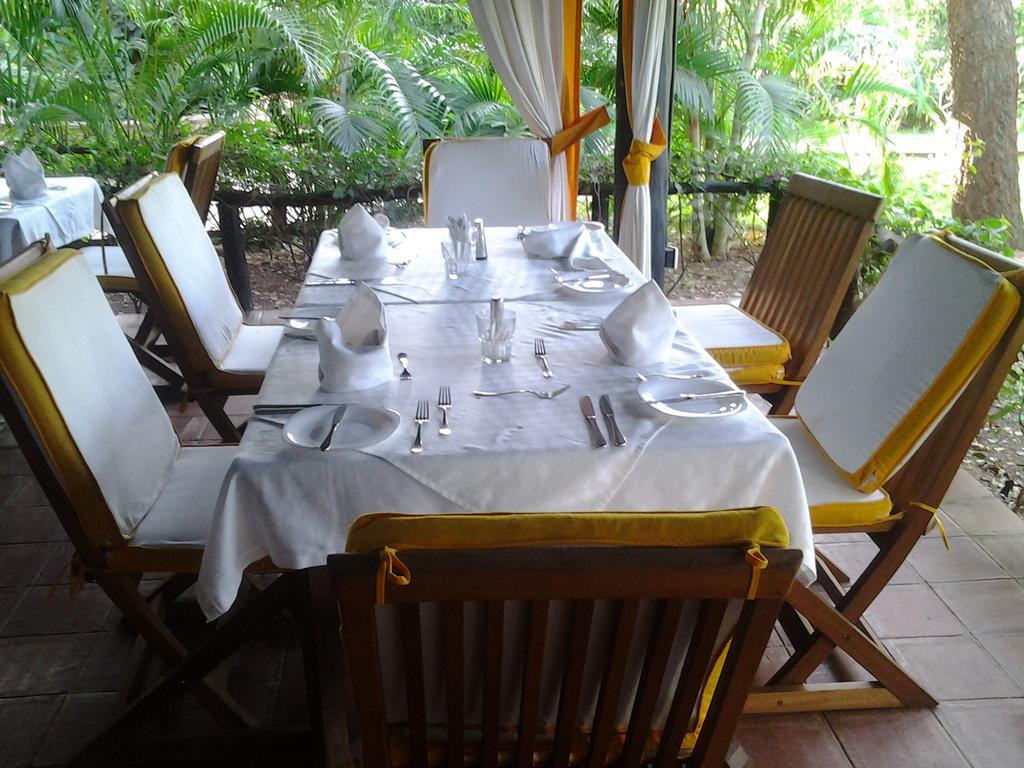 Mangro Hotel Diani Beach Extérieur photo